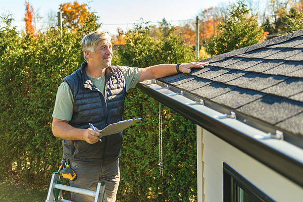 Professional Roofing technician working in Dravosburg, PA